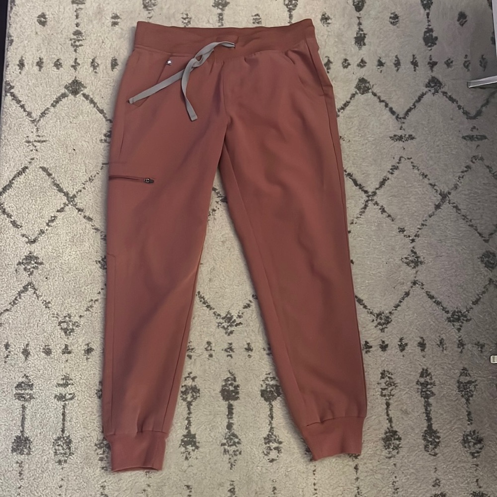 FIGS Zamora Jogger Scrub Pants FIONX